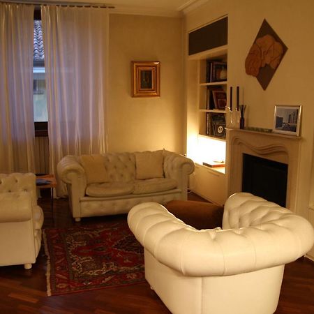Appartamento "Domus Coeli" เวโรนา ภายนอก รูปภาพ