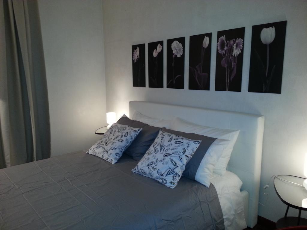 Appartamento "Domus Coeli" เวโรนา ห้อง รูปภาพ