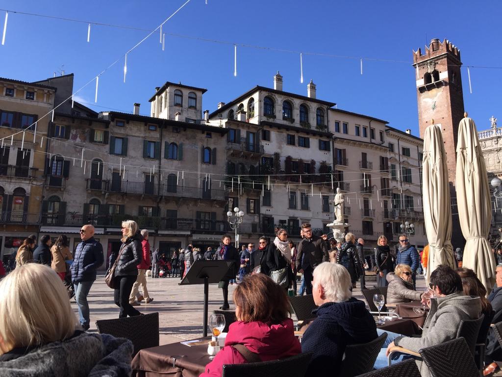 Appartamento "Domus Coeli" เวโรนา ภายนอก รูปภาพ